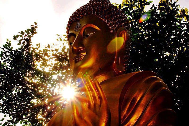 Đức Phật dạy về 3 loại hạnh phúc 