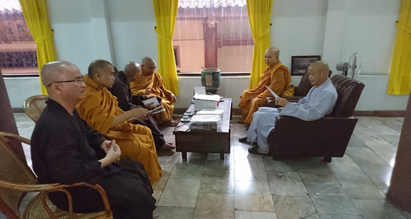 Viện Nghiên cứu Phật học VN thăm viếng chư tôn đức dịch giả